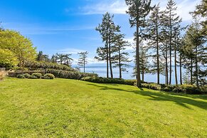 Goldilocks by Avantstay Luxury Waterfront Home