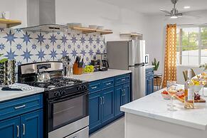 Fable by Avantstay 2 Unique Spaces w Bowling Hot Tub Fire Pit Large Ya