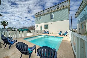 Lost Shaker of Salt by Avantstay Rooftop Pool