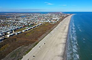 Lost Shaker of Salt by Avantstay Rooftop Pool