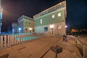 Seaside Lookout by Avantstay Port A Views