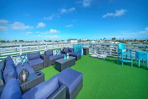 Seaside Lookout by Avantstay Port A Views