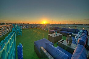 Seaside Lookout by Avantstay Port A Views