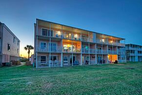 Bubbly Blew by Avantstay Beachfront Condo View