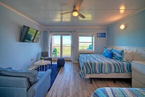 Bubbly Blew by Avantstay Beachfront Condo View