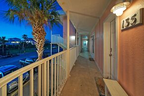 Bubbly Blew by Avantstay Beachfront Condo View