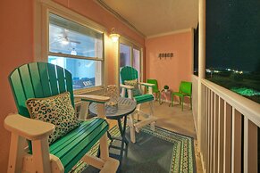 Bubbly Blew by Avantstay Beachfront Condo View