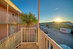 Bubbly Blew by Avantstay Beachfront Condo View