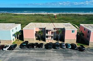 Bubbly Blew by Avantstay Beachfront Condo View