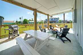 Alright Alright Alright by Avantstay Pool