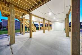 Alright Alright Alright by Avantstay Pool