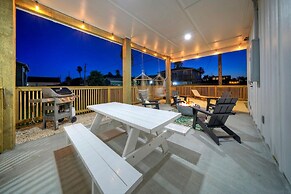 Alright Alright Alright by Avantstay Pool