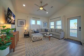 Alright Alright Alright by Avantstay Pool