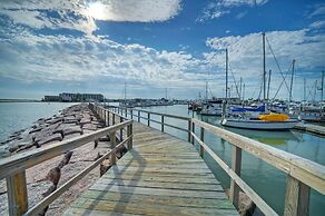 Alright Alright Alright by Avantstay Pool