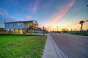 Alright Alright Alright by Avantstay Pool