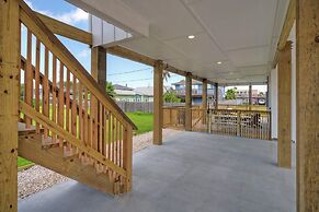 Alright Alright Alright by Avantstay Pool