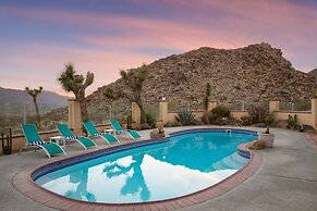 Desert Shadows by Avantstay Breathtaking Views Pool