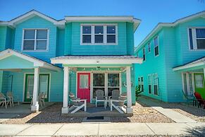 Daiquiri Daze by Avantstay Beach Fishing Pool