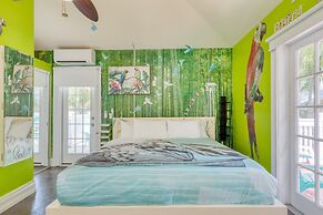 Midnight Cowboy by Avantstay 3 Artistic Spaces