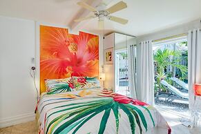 Midnight Cowboy by Avantstay 3 Artistic Spaces