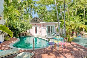 Midnight Cowboy by Avantstay 3 Artistic Spaces