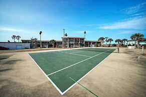 Stay Palm by Avantstay Beach Access Balcony