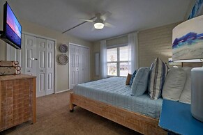 Stay Palm by Avantstay Beach Access Balcony