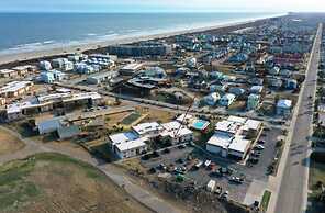 Stay Palm by Avantstay Beach Access Balcony