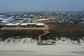 Stay Palm by Avantstay Beach Access Balcony