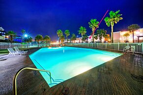 Summer Love by Avantstay Ocean View Pickleball