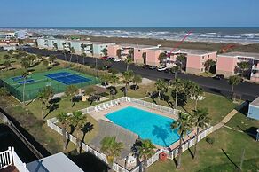 Summer Love by Avantstay Ocean View Pickleball