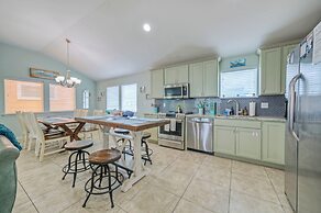 Reel Life Dreams by Avantstay Pool Near Beach