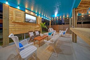 Blutopia by Avantstay Outdoor Lounge w Bar