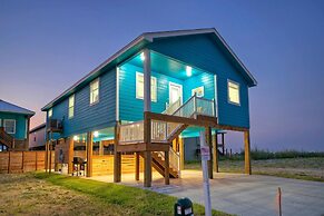 Blutopia by Avantstay Outdoor Lounge w Bar