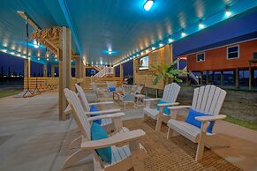 Blutopia by Avantstay Outdoor Lounge w Bar