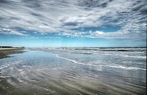 Kenna s Kabana by Avantstay 2 Blocks to Beach