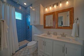 Whatabeach by Avantstay Private Pool Cabana Bar