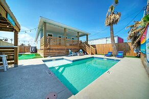 Whatabeach by Avantstay Private Pool Cabana Bar