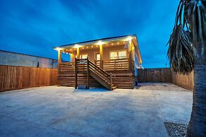 Whatabeach by Avantstay Private Pool Cabana Bar