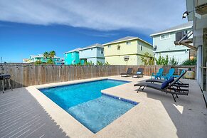 Palm House by Avantstay Pool Game Room Patio