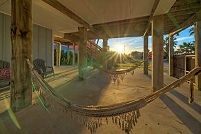 Palm House by Avantstay Pool Game Room Patio