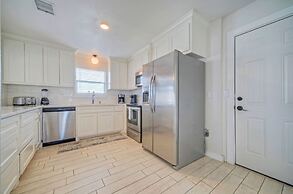 Palm House by Avantstay Pool Game Room Patio