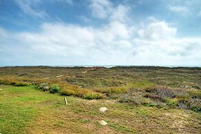 Rise N Beach by Avantstay Beachfront w Pool