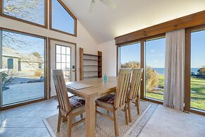 Bay Cottage by Avantstay Waterfront Pier Pond