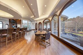 Bay House by Avantstay Waterfront Pier Pond