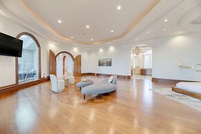 Bay House by Avantstay Waterfront Pier Pond