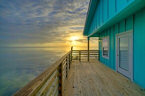 Marlin Madness by Avantstay Waterfront Getaway w Community Pool Boat D