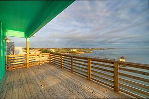 Marlin Madness by Avantstay Waterfront Getaway w Community Pool Boat D