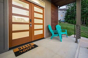 Modern Escape by Avanstay Views 10min to Town