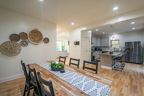 Modern Escape by Avanstay Views 10min to Town